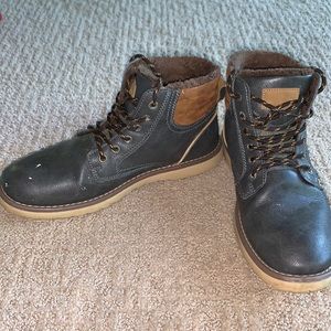 2 FOR $10! Water resistant work boots